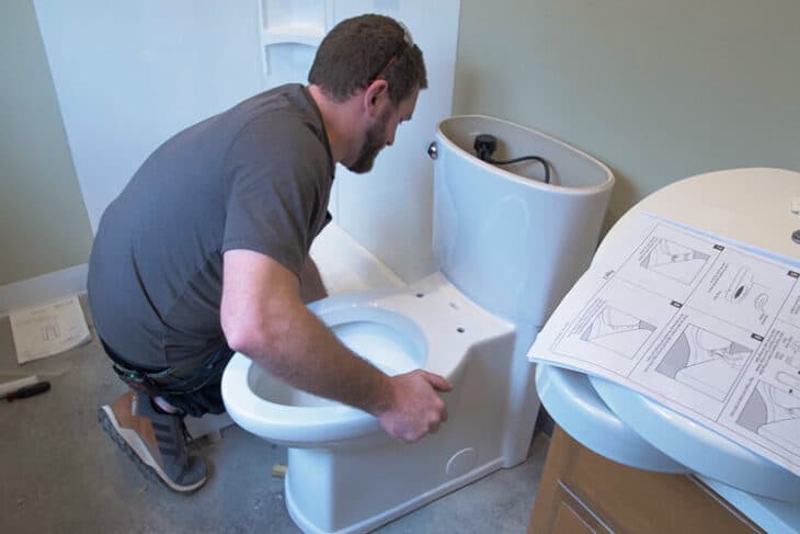 توالت فرنگی را چگونه نصب کنیم